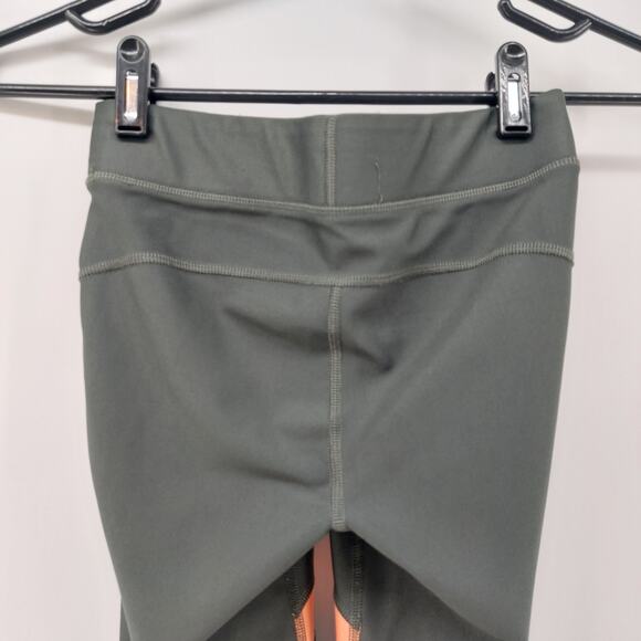 Under Armour Compression Heatgear Gray Leggings XS Athletic - Picture 6 of 8